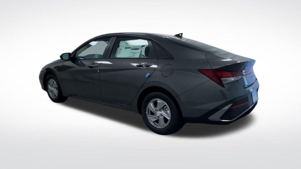 new 2025 Hyundai Elantra car, priced at $21,290