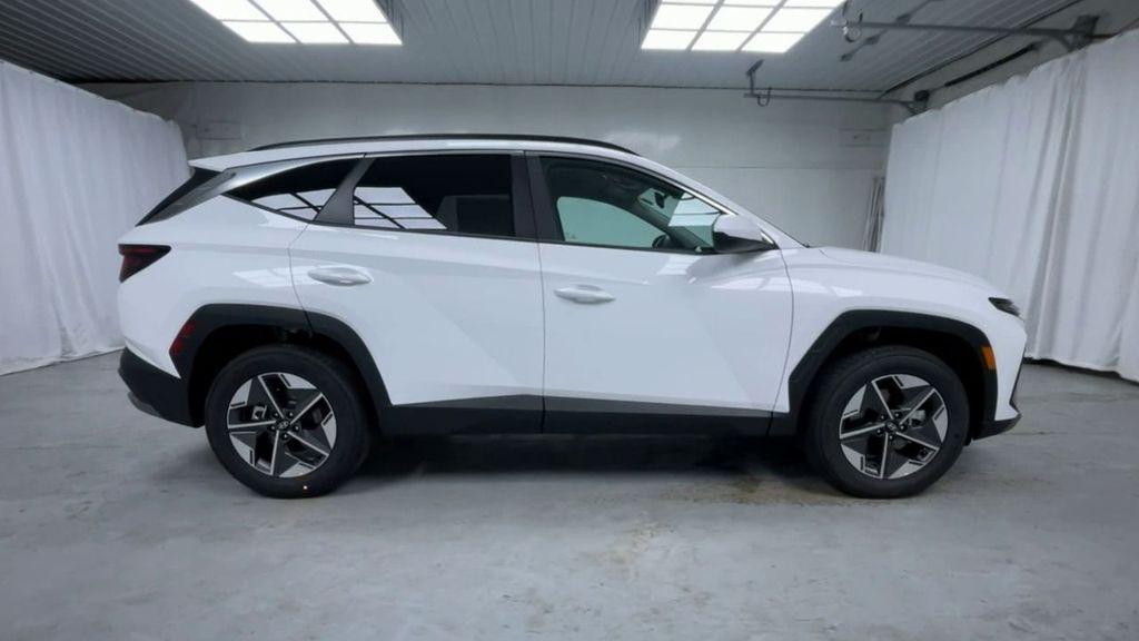 new 2025 Hyundai Tucson car, priced at $31,005