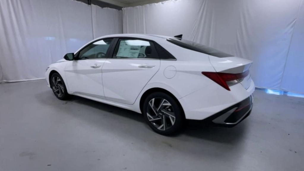 new 2025 Hyundai Elantra car, priced at $26,541