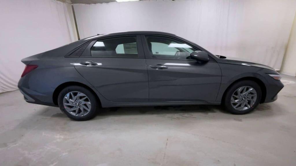 new 2025 Hyundai ELANTRA HEV car, priced at $24,413