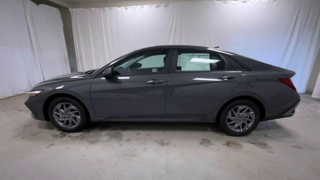 new 2025 Hyundai ELANTRA HEV car, priced at $24,463