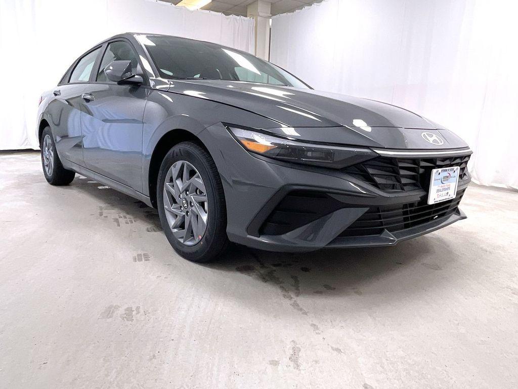 new 2025 Hyundai ELANTRA HEV car, priced at $23,463