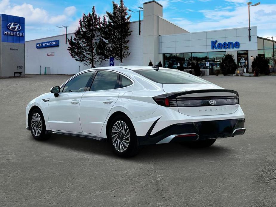 new 2024 Hyundai Sonata Hybrid car, priced at $30,728