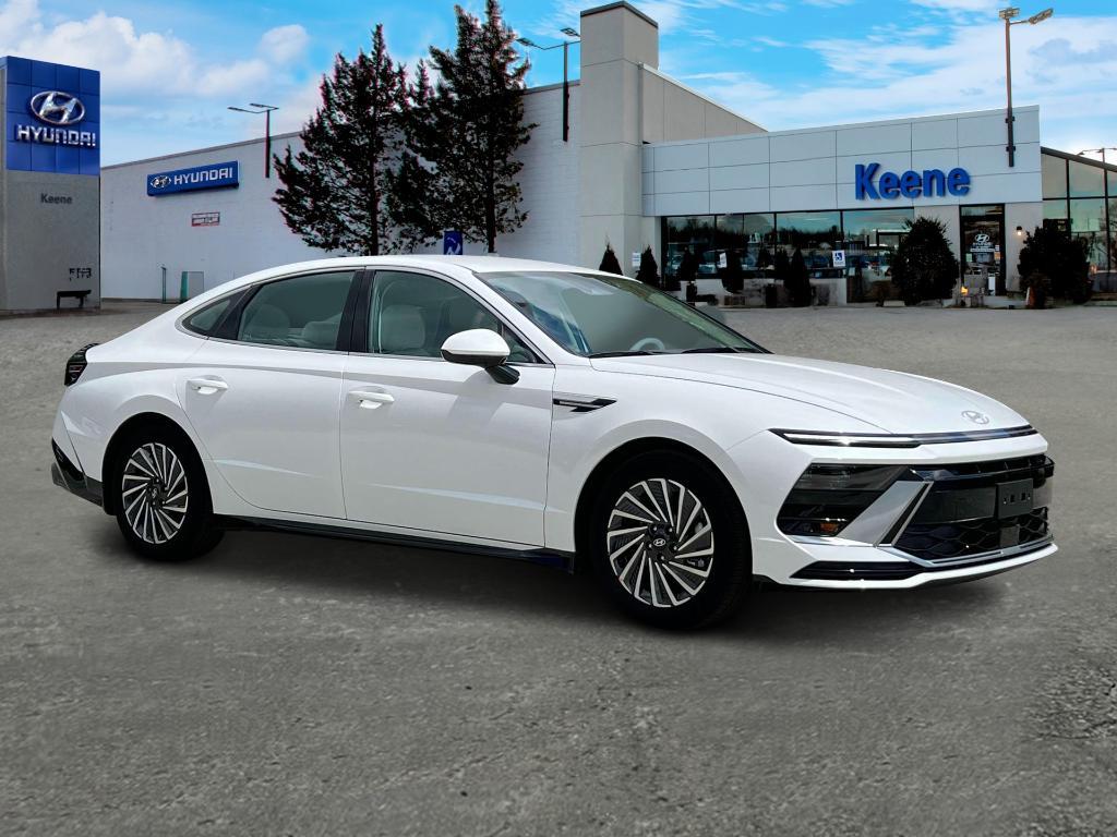 new 2024 Hyundai Sonata Hybrid car, priced at $30,728