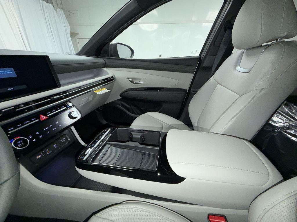 new 2026 Hyundai Tucson car, priced at $40,085