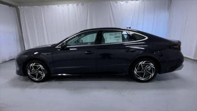 new 2024 Hyundai Sonata car, priced at $31,530