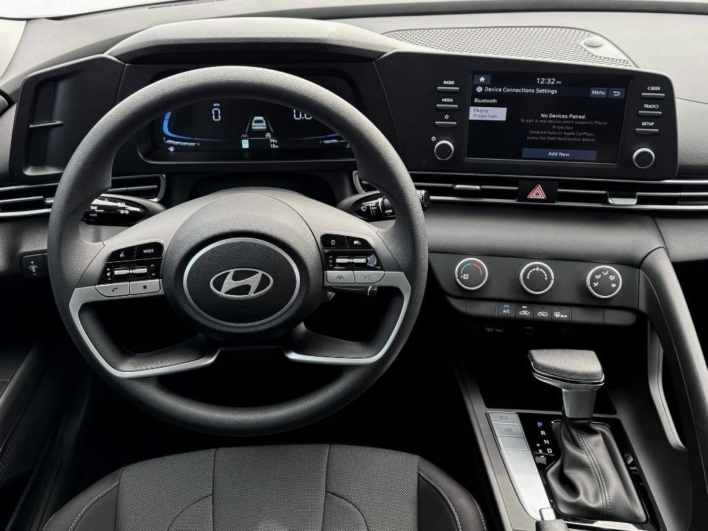 new 2025 Hyundai Elantra car, priced at $21,776