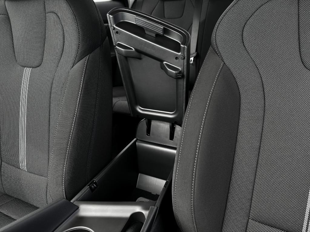 new 2025 Hyundai Elantra car, priced at $21,776