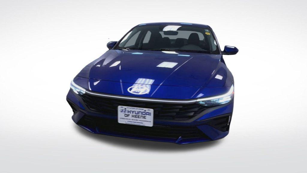 new 2025 Hyundai Elantra car, priced at $21,260
