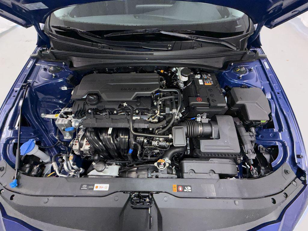 new 2025 Hyundai Elantra car, priced at $21,260