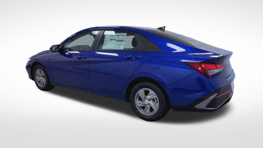 new 2025 Hyundai Elantra car, priced at $21,260