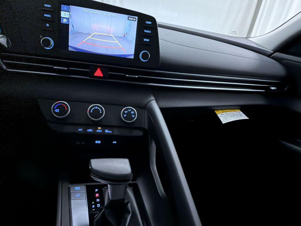 new 2025 Hyundai Elantra car, priced at $21,260