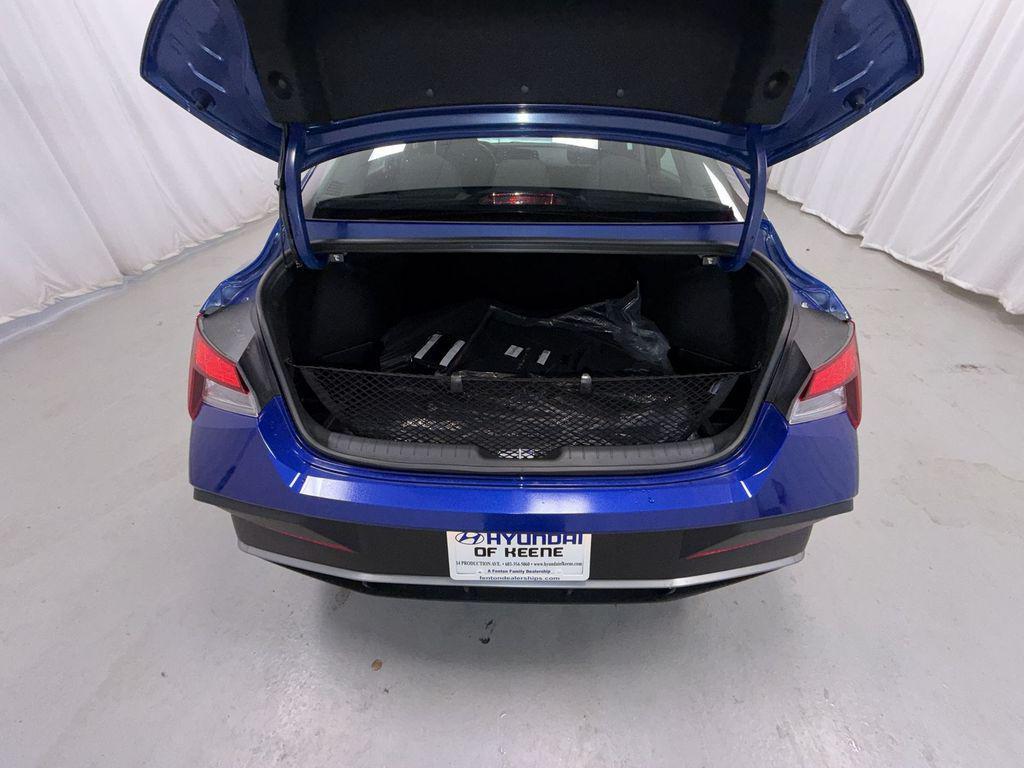new 2025 Hyundai Elantra car, priced at $21,260