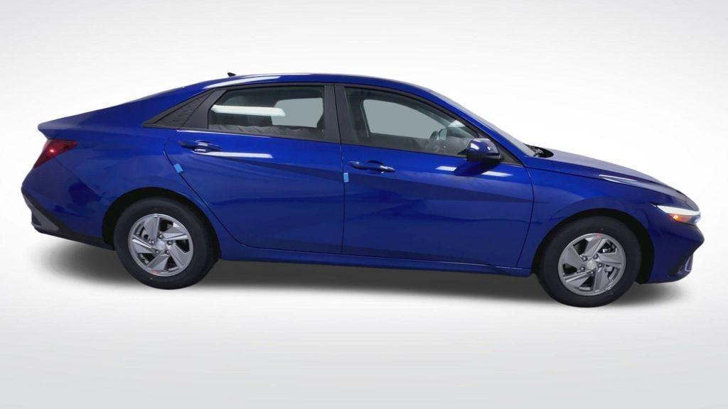 new 2025 Hyundai Elantra car, priced at $21,260