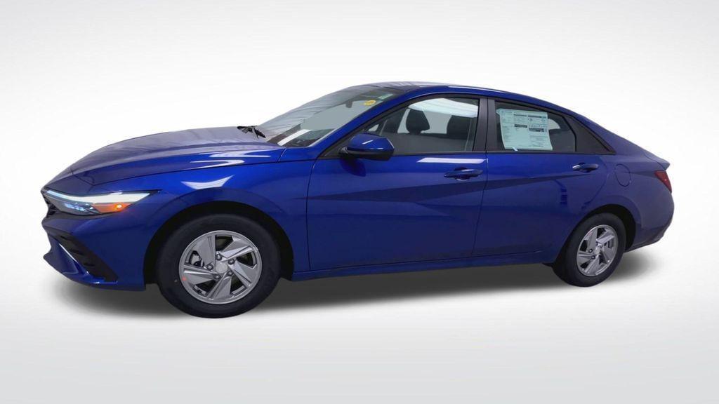 new 2025 Hyundai Elantra car, priced at $21,260