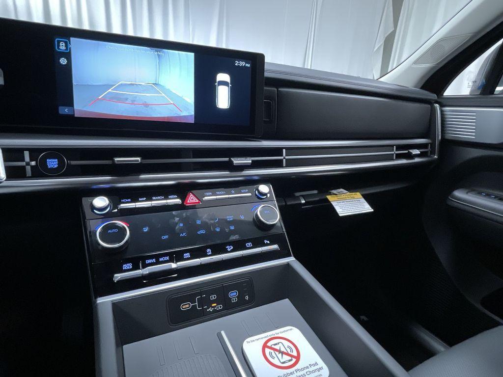 new 2025 Hyundai Santa Fe car, priced at $39,574