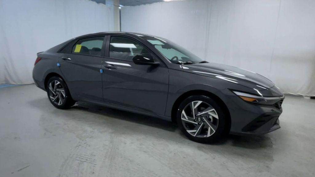 new 2025 Hyundai Elantra car, priced at $23,237