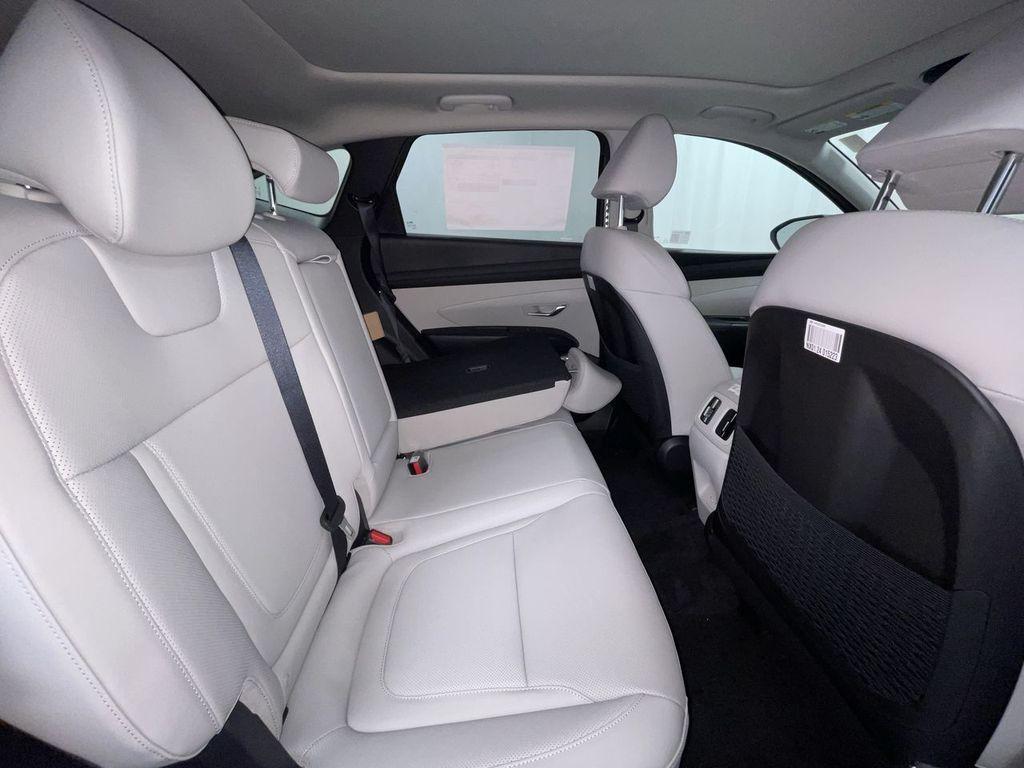 new 2025 Hyundai TUCSON Hybrid car, priced at $35,748