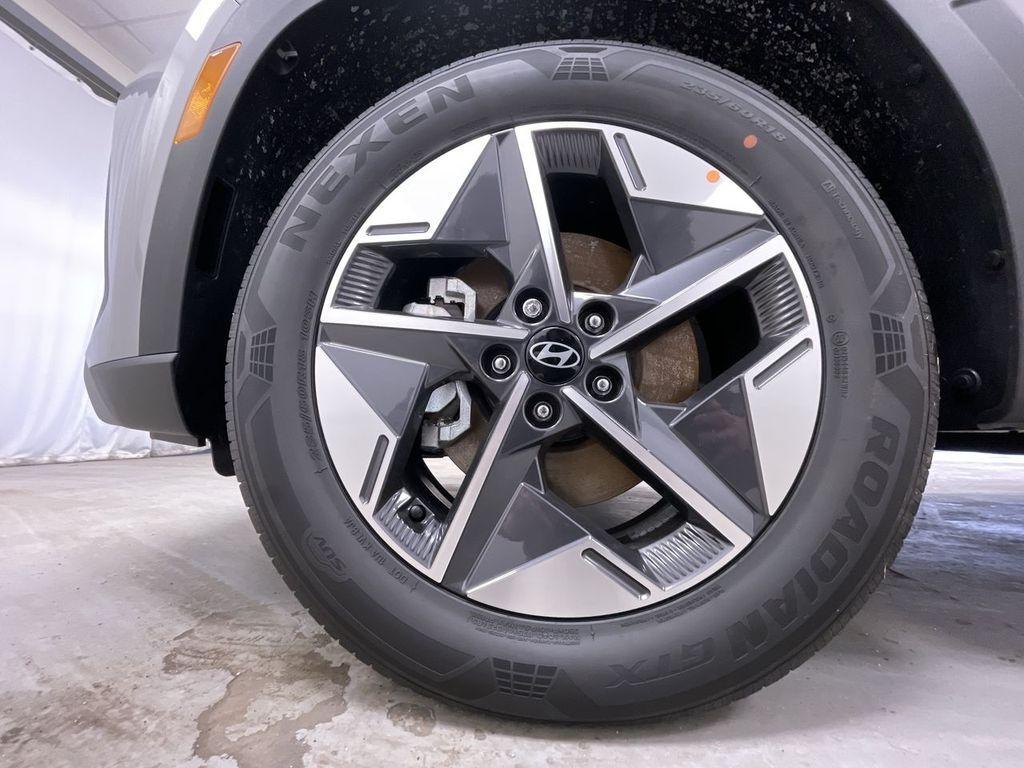 new 2025 Hyundai TUCSON Hybrid car, priced at $35,748