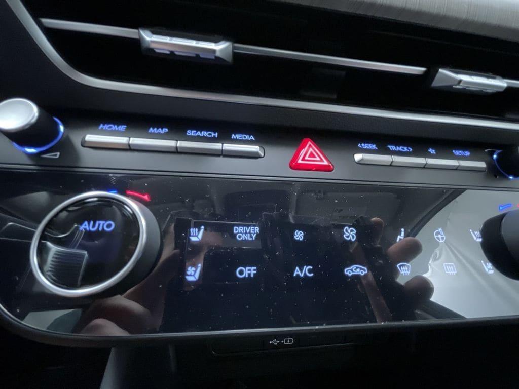 new 2025 Hyundai Sonata Hybrid car, priced at $37,960