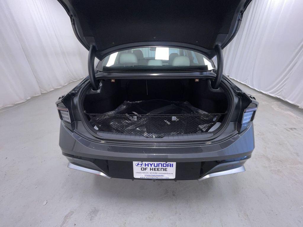 new 2025 Hyundai Sonata Hybrid car, priced at $37,257
