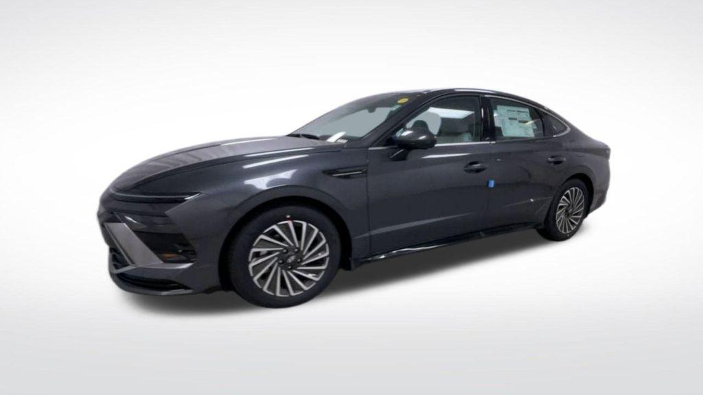 new 2025 Hyundai Sonata Hybrid car, priced at $34,960