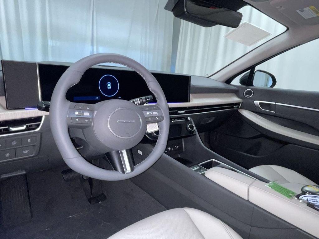 new 2025 Hyundai Sonata Hybrid car, priced at $37,960