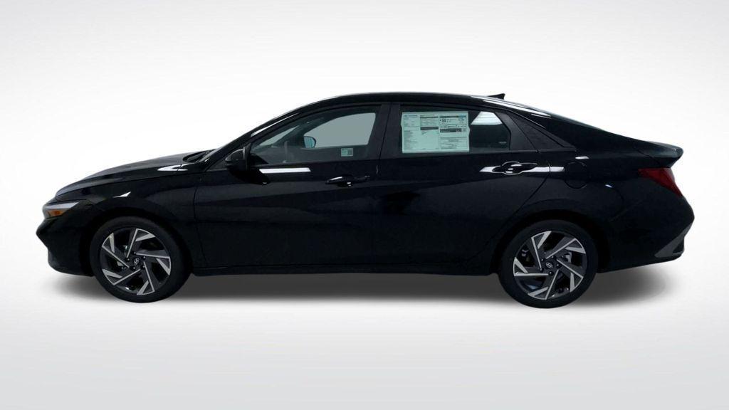 new 2025 Hyundai ELANTRA HEV car, priced at $24,645
