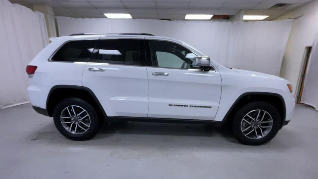 used 2022 Jeep Grand Cherokee WK car, priced at $31,595