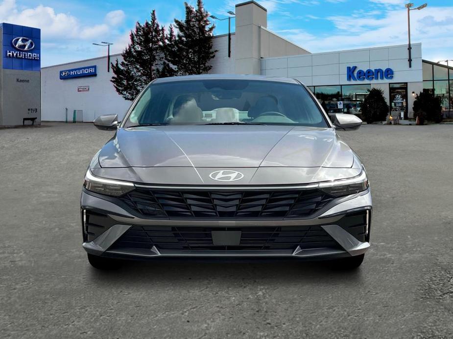 new 2025 Hyundai Elantra car, priced at $26,122