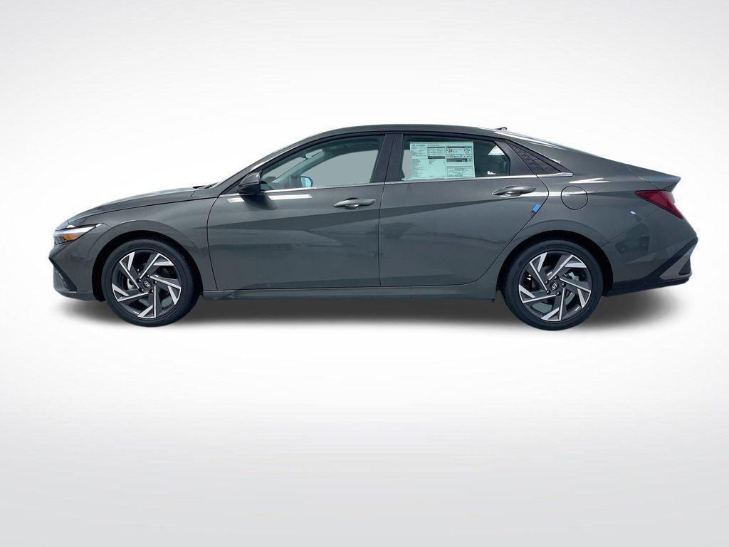 new 2025 Hyundai Elantra car, priced at $25,940