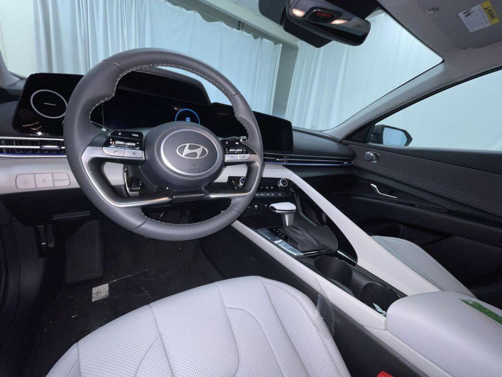 new 2025 Hyundai Elantra car, priced at $25,940