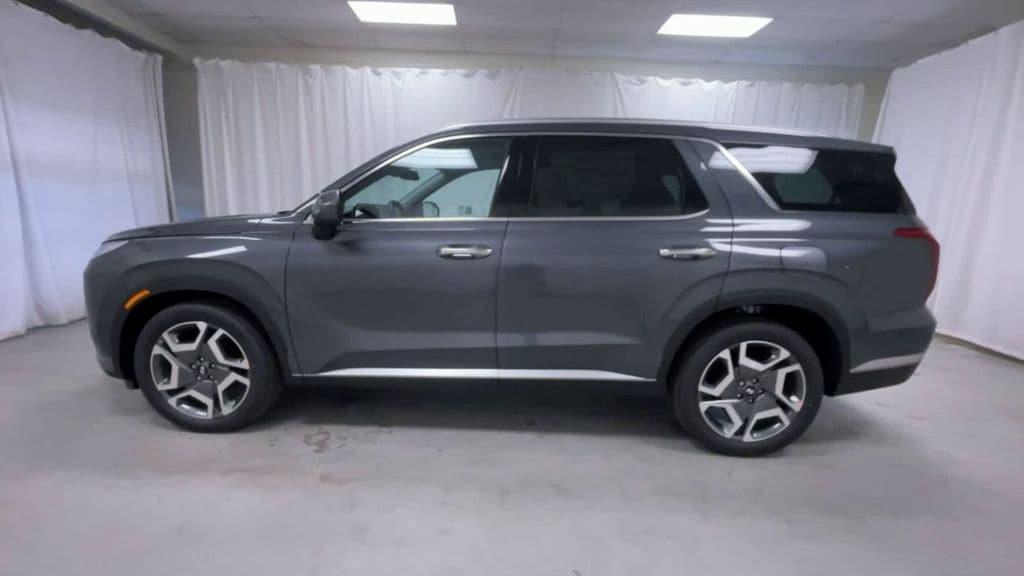 new 2025 Hyundai Palisade car, priced at $48,154