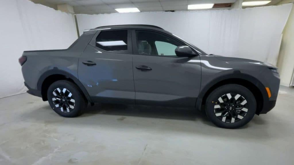 new 2025 Hyundai SANTA CRUZ car, priced at $34,271