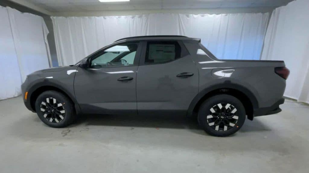 new 2025 Hyundai SANTA CRUZ car, priced at $34,271