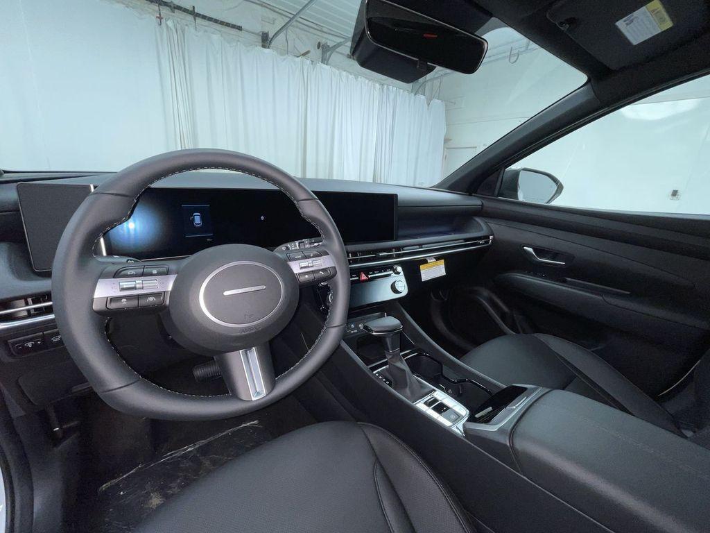 new 2025 Hyundai Tucson car, priced at $35,579