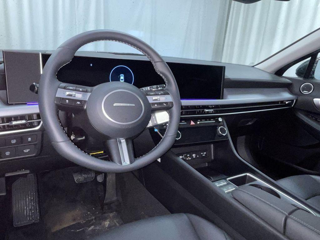 new 2025 Hyundai Sonata Hybrid car, priced at $37,418