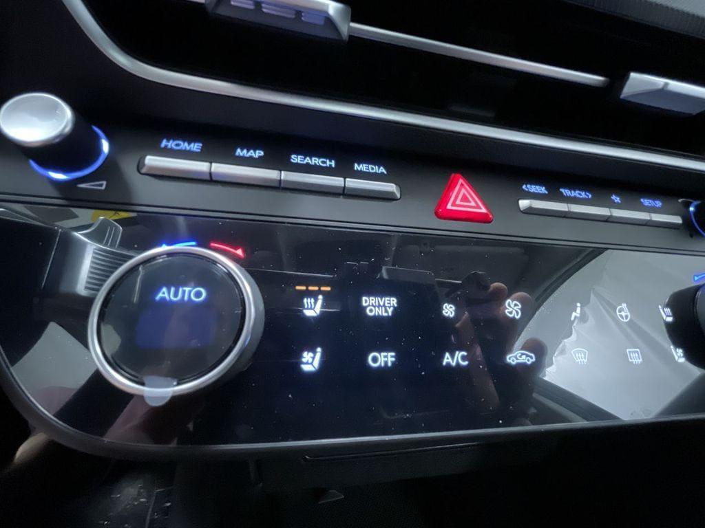 new 2025 Hyundai Sonata Hybrid car, priced at $37,418