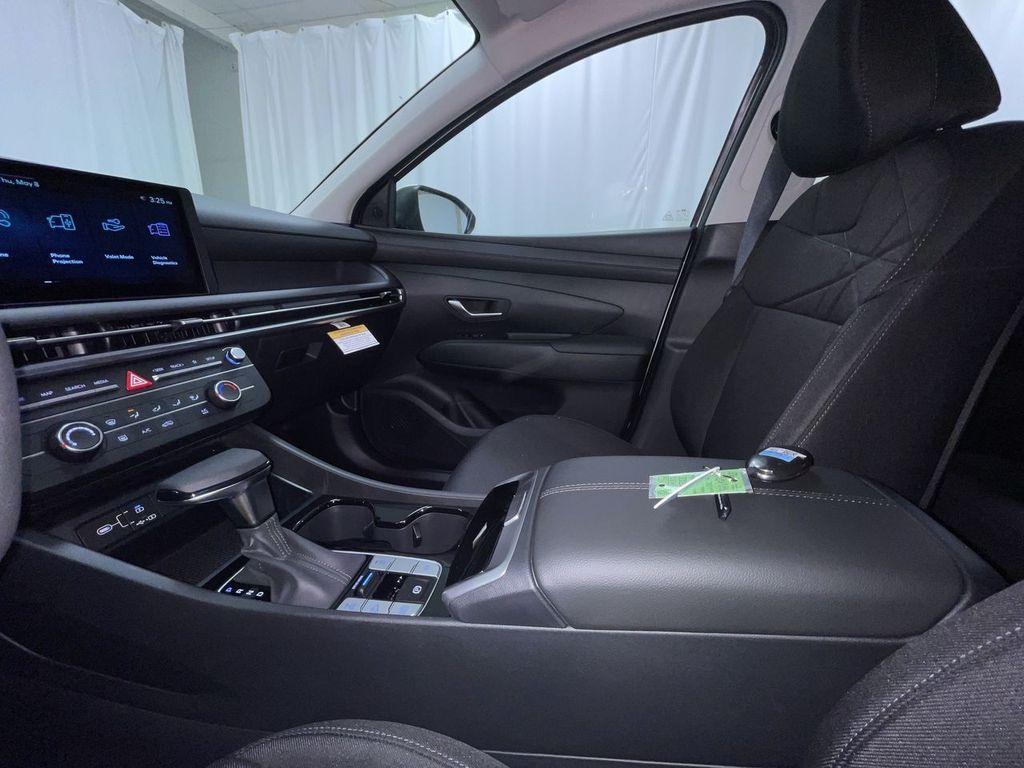 new 2025 Hyundai Tucson car, priced at $29,681