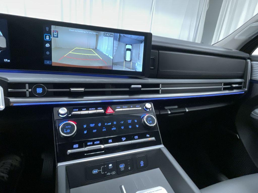 new 2025 Hyundai SANTA FE HEV car, priced at $45,609