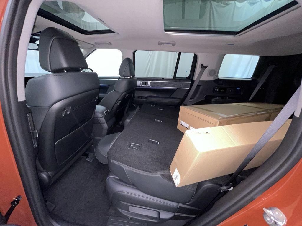 new 2025 Hyundai SANTA FE HEV car, priced at $45,609