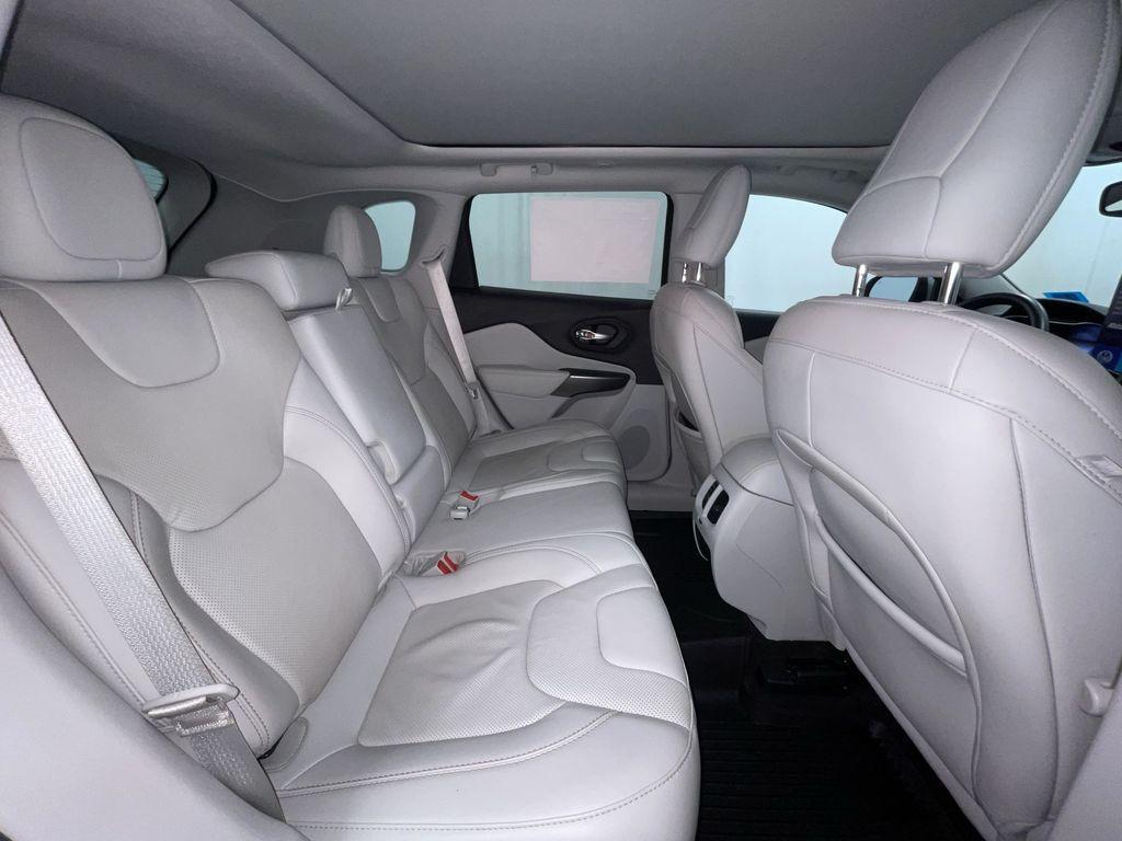 used 2020 Jeep Cherokee car, priced at $19,995