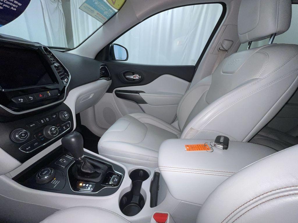 used 2020 Jeep Cherokee car, priced at $19,995