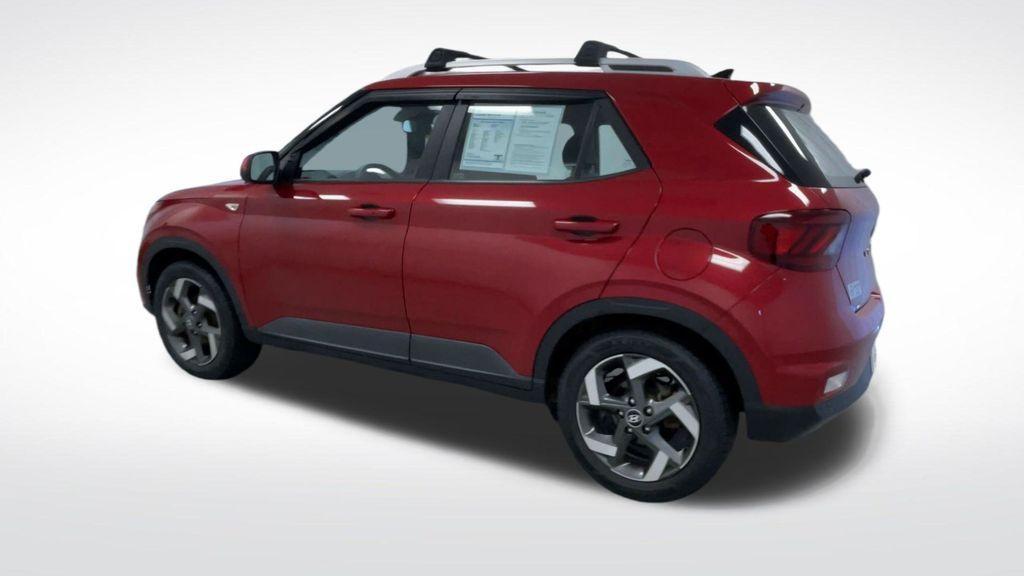 used 2022 Hyundai Venue car, priced at $19,995