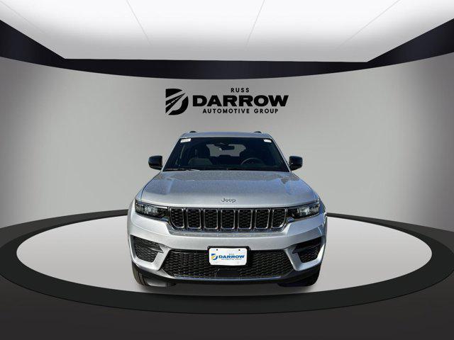 new 2025 Jeep Grand Cherokee car, priced at $42,081