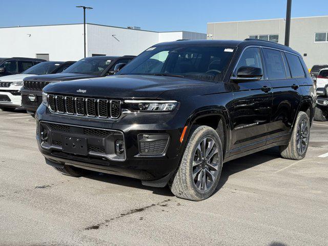 new 2025 Jeep Grand Cherokee L car, priced at $60,000