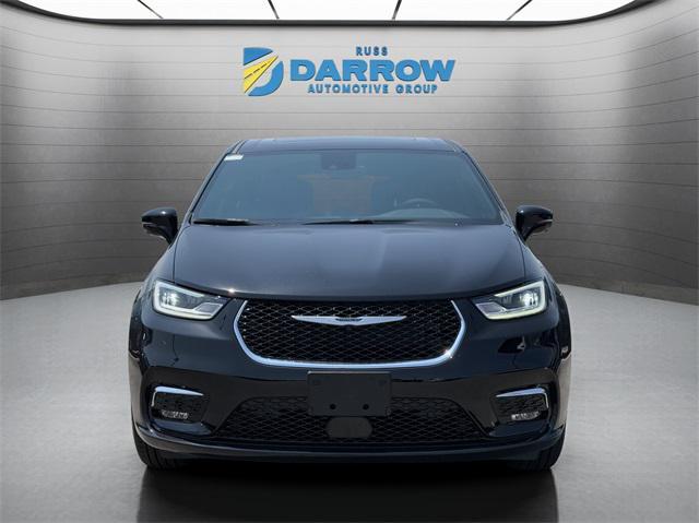 new 2025 Chrysler Pacifica car, priced at $46,060