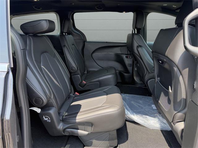 new 2025 Chrysler Pacifica car, priced at $46,060