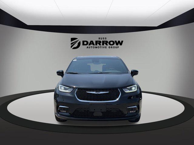 new 2025 Chrysler Pacifica car, priced at $46,060
