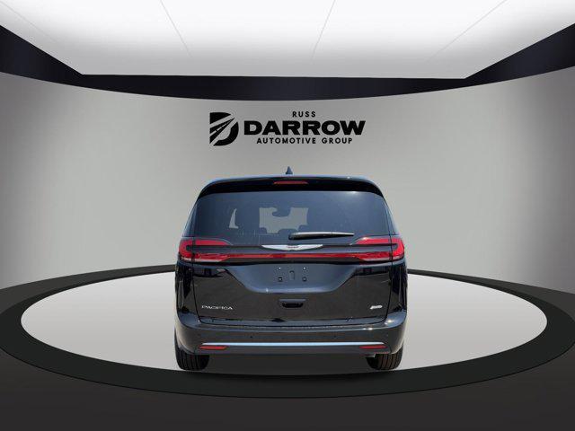 new 2025 Chrysler Pacifica car, priced at $46,060